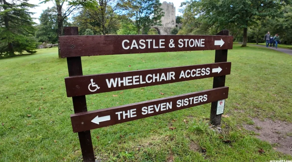 محيط قلعة بلارني ‎Blarney Castle