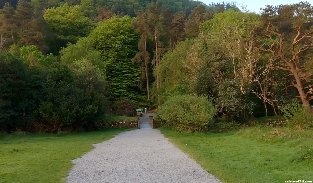 زيارة Glendalough Valley