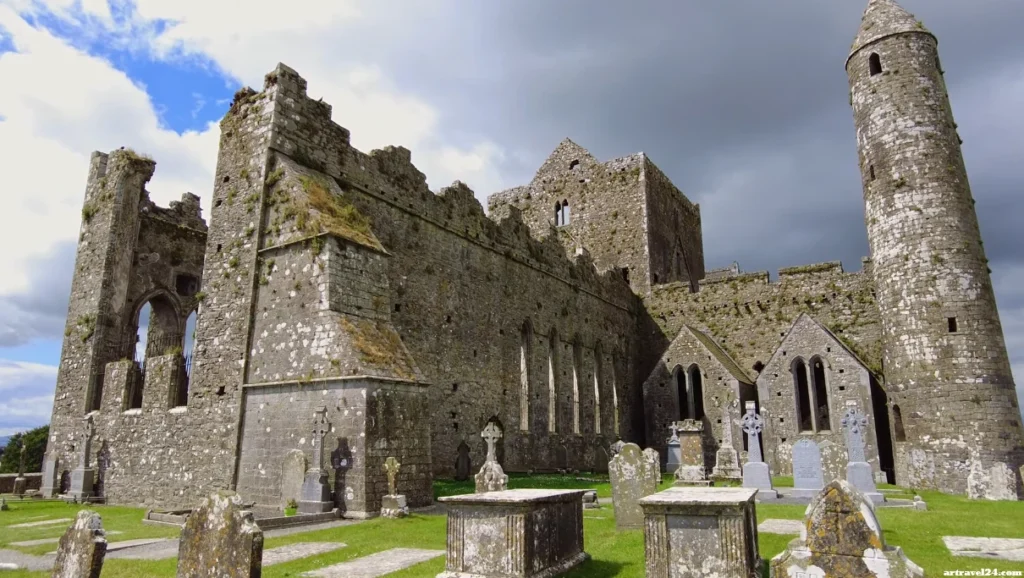 زيارة The Rock of Cashel